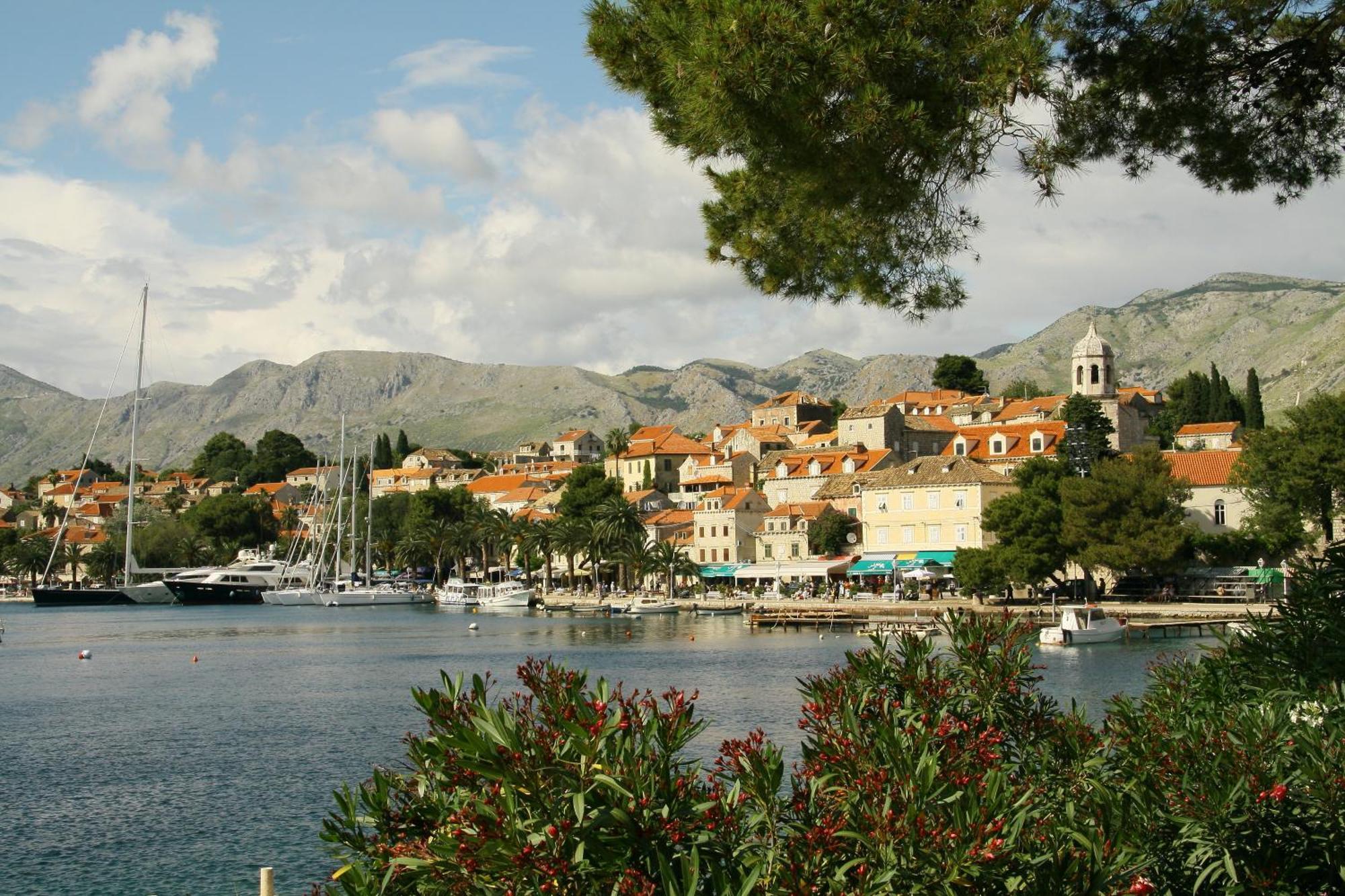 Pansion Lovac Hotel Cavtat Exterior foto